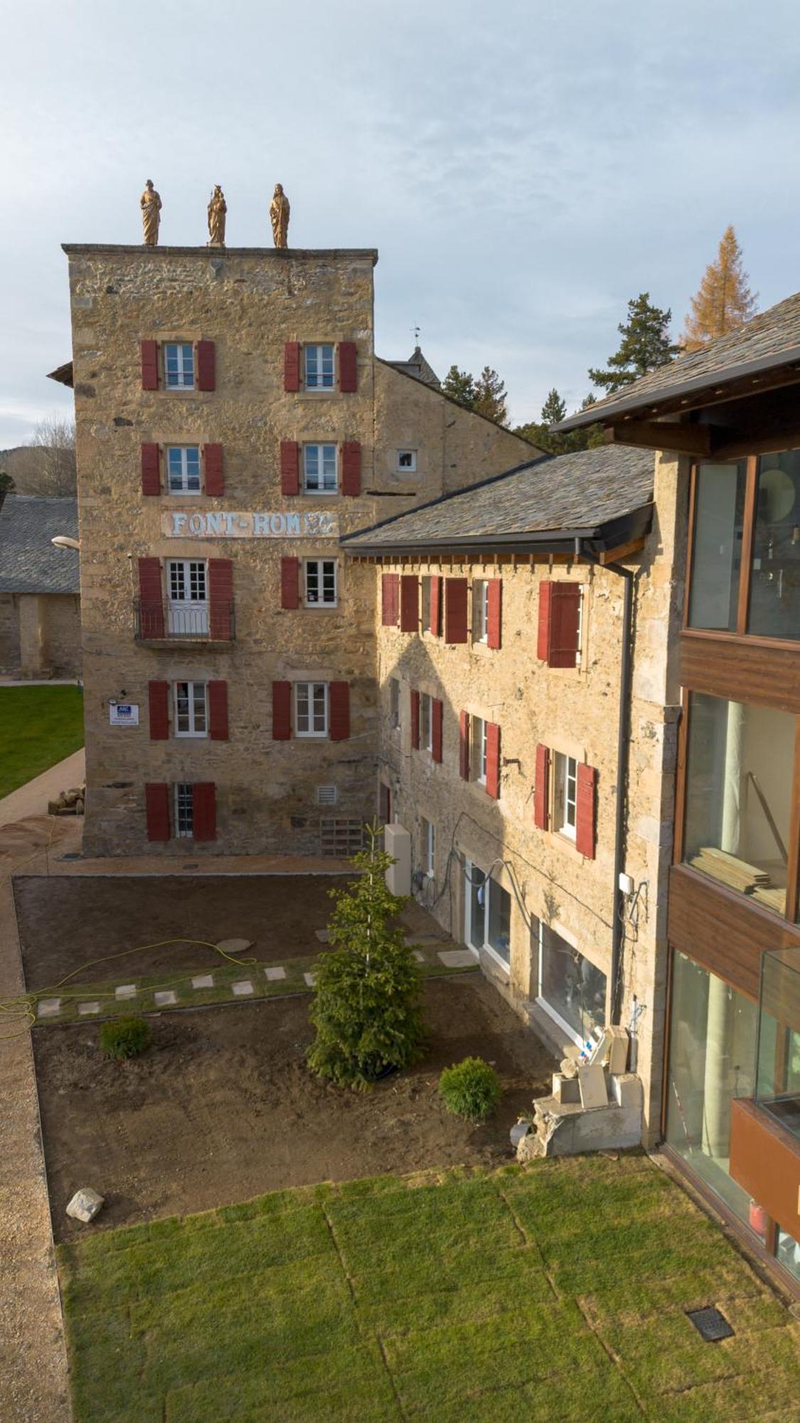 Grand Hotel L'Ermitage Font-Romeu-Odeillo-Via Exterior photo